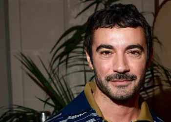 A derrocada do italiano Dario Vitale após substituir Donatella Versace