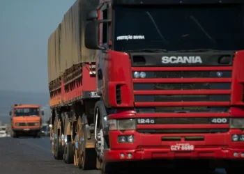 PRF reforça fiscalização em rodovias federais na Operação Natal