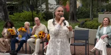 Regina Duarte é homenageada na Globo, sete anos após ida para Bolsonaro