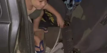 Após filho criticar carro do pai, família transforma situação em aprendizado