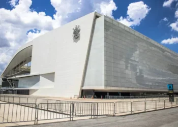 Torcedor morre após ser atropelado por viatura da PM na Arena Corinthians