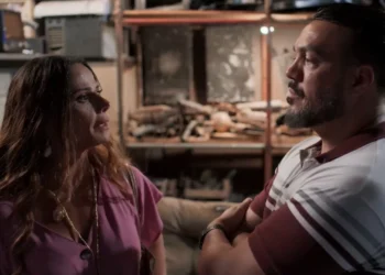 Como será cena de beijo de Belo e Viviane Araújo em ‘Três Graças’