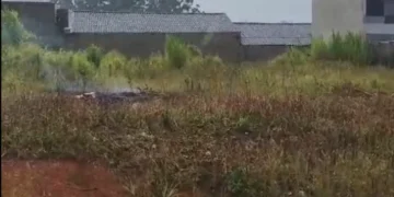 Trote faz Bombeiros Voluntários de Indaial perderem tempo com incêndio em lixo