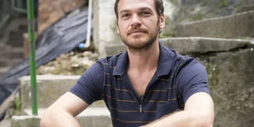 Emilio Dantas diz ter sido vítima de golpe na internet