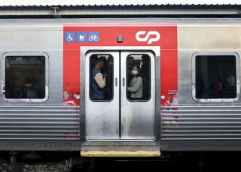 Presidente da CP assegura manutenção rigorosa de carruagens