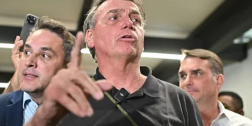 Bolsonaro transferido para prisão com médico 24 horas