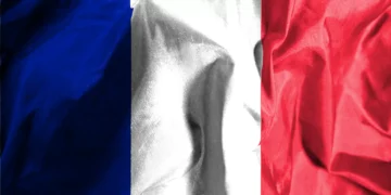 Mais de 3.000 manifestantes em Lyon em homenagem a ativista de extrema-direita