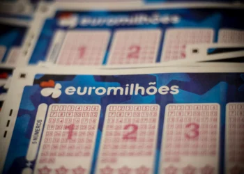 Sexta-feira de Euromilhões. Saiba se é o contemplado a conquistar o primeiro prémio de 130 milhões de euros