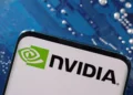 Nvidia tem receita recorde e prevê vendas acima do esperado com boom da IA