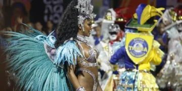 Viradouro vence Carnaval do Rio e escola que homenageou Lula desce de divisão