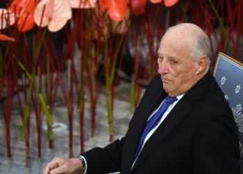 Rei da Noruega hospitalizado em Espanha