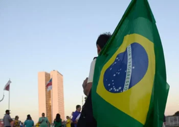 STF autoriza Polícia Federal a ter acesso a dados de ‘Lulinha’. Filho do presidente brasileiro suspeito de estar envolvido em esquema de fraude