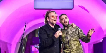 U2 lançam novas músicas que incluem críticas a Putin e ao ICE