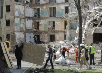 Eslováquia suspende energia elétrica à Ucrânia após bloqueio de petróleo russo no oleoduto Druzhba