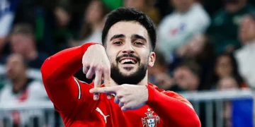 Europeu de fustal: Portugal bate França e marca encontra na final contra ‘nuestros hermanos’