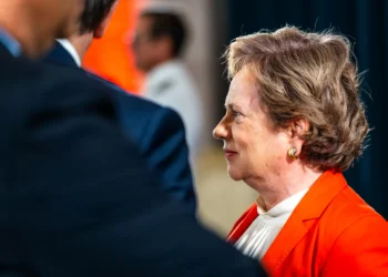 Leitão Amaro “tem certeza” que Maria Lúcia Amaral tem condições para liderar a pasta da Administração Interna