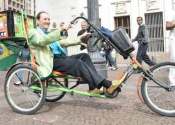 Equipe atualiza estado de saúde de Marquito após acidente