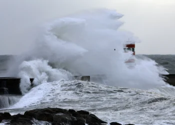 Continua o aviso de agitação marítima forte para arquipélago da Madeira