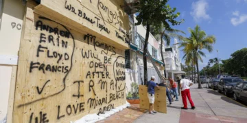 Guarda costeira de Cuba mata quatro pessoas em embarcação registada na Florida