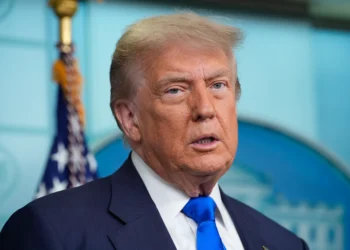 Trump ordena ao Governo que pare “imediatamente” de usar IA da empresa Anthropic