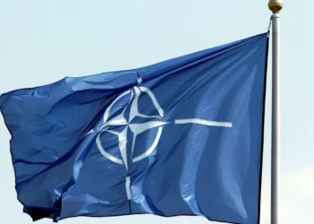 Polícia norueguesa detém adolescente suspeito de planear ataque a instalações da NATO