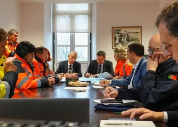 Rio Mondego: PM alerta para mais ruturas e novas zonas evacuadas. PR assegura, “não esqueceremos ninguém”