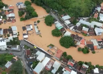 Alagada, Matias Barbosa (MG) fecha unidades de saúde e suspende aulas