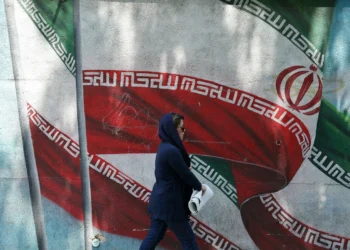 Alemanha, França e Reino Unido admitem “ações defensivas necessárias” para destruir capacidades militares do Irão